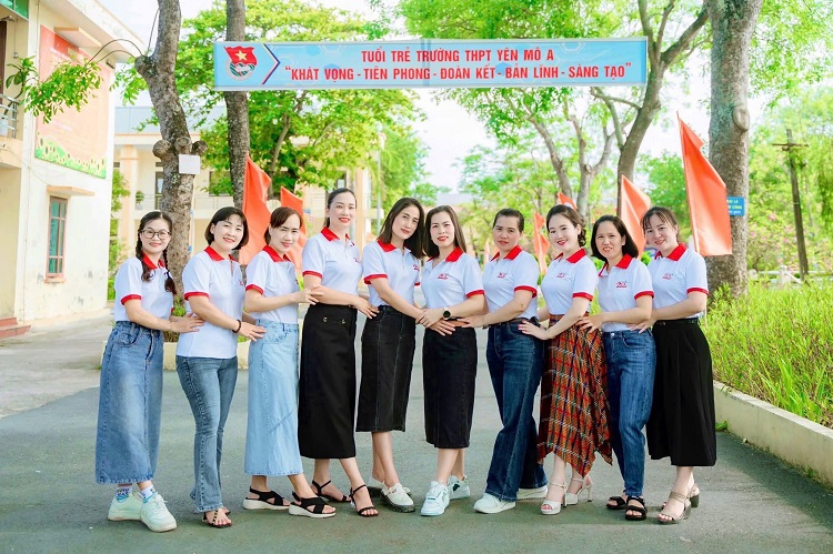 đồng phục họp lớp 20 năm